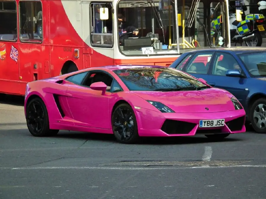 Download beautiful pink Lamborghini car photo for phone background