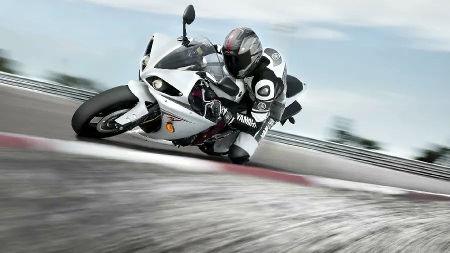 Professional and high-quality photo of the R-One motorcycle