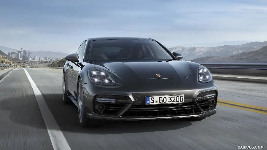Photo of the 2021 Porsche Panamera in the 620 horsepower Turbo S version