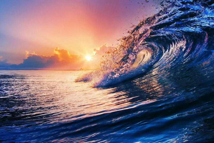 Download incredibly beautiful photo of sea waves and sunset