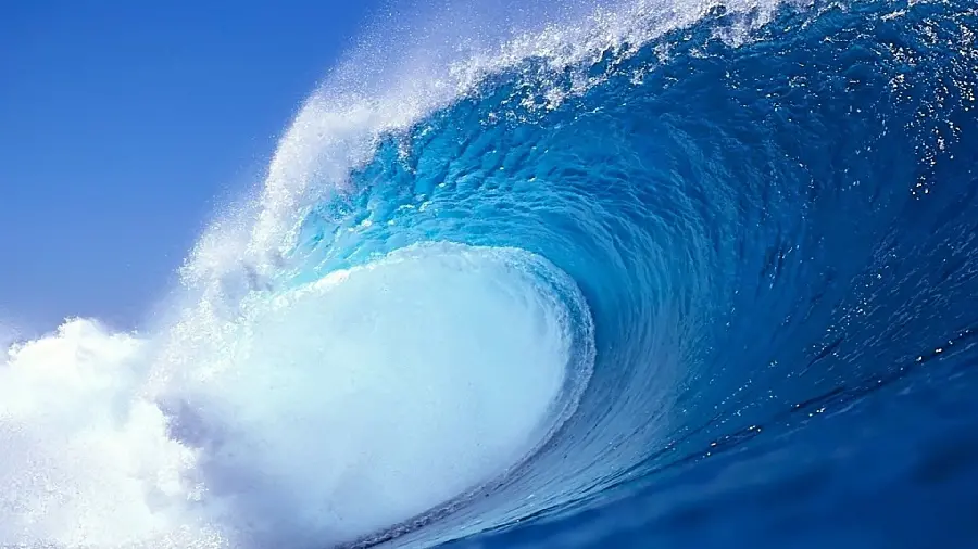 Photo of sea waves for desktop and magnificent and beautiful image of water waves