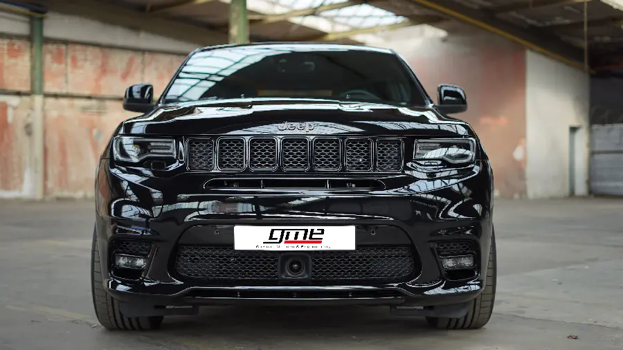 Black Jeep background photo and Jeep Grand Cherokee black background for computer desktop