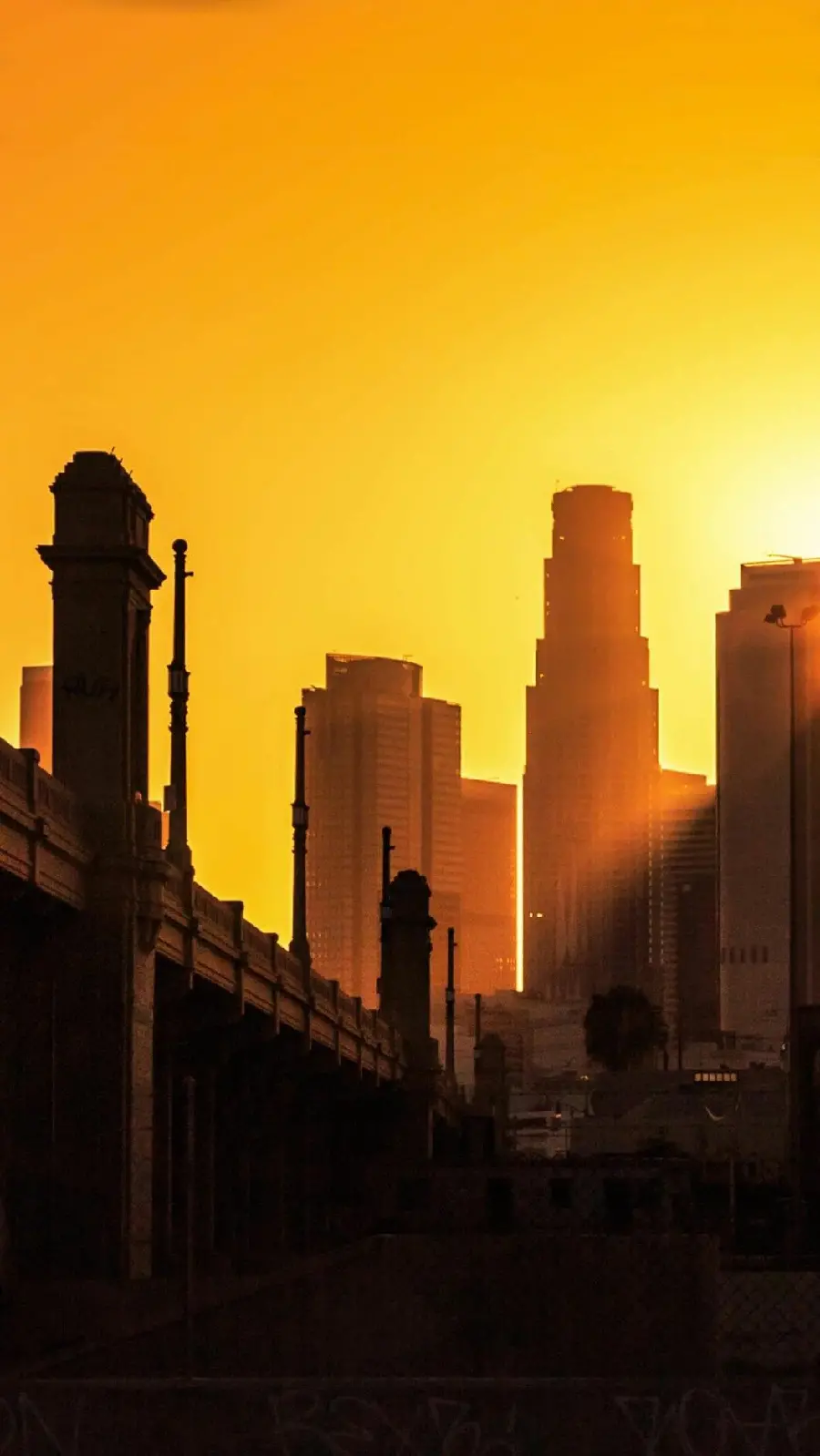 Interesting sunset image with a background United States Bank Tower