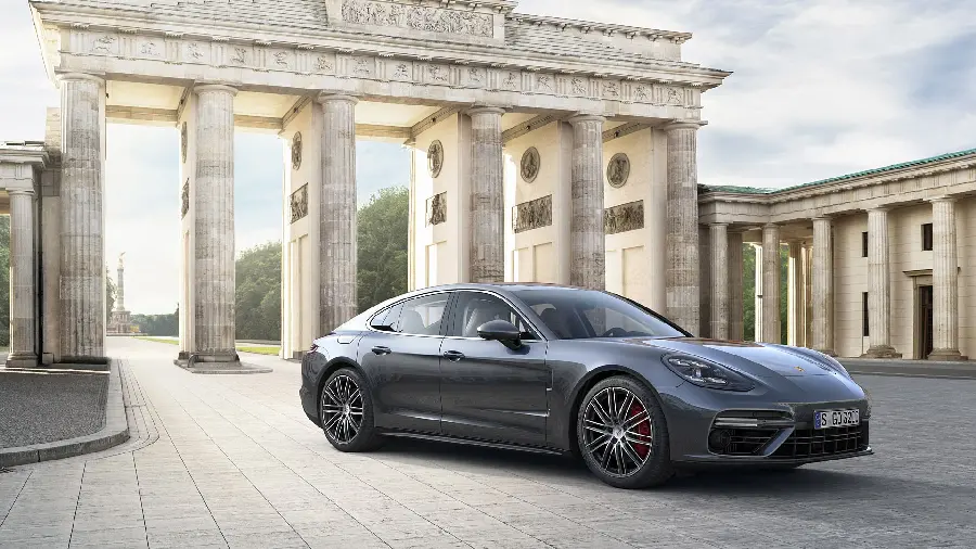 Porsche Car Photo for Computer and Laptop Wallpaper