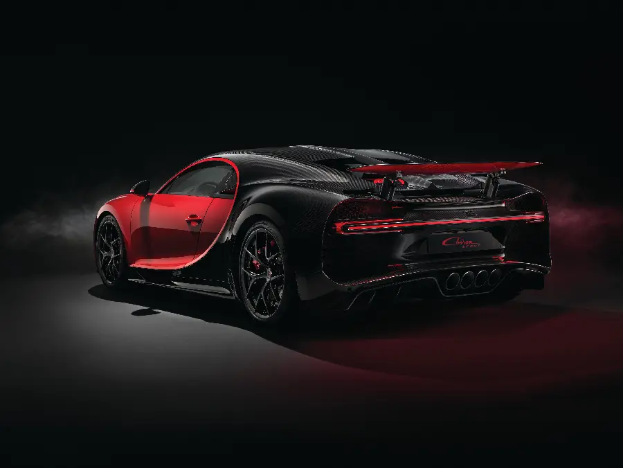Photo of Bugatti Chiron in red and black metallic