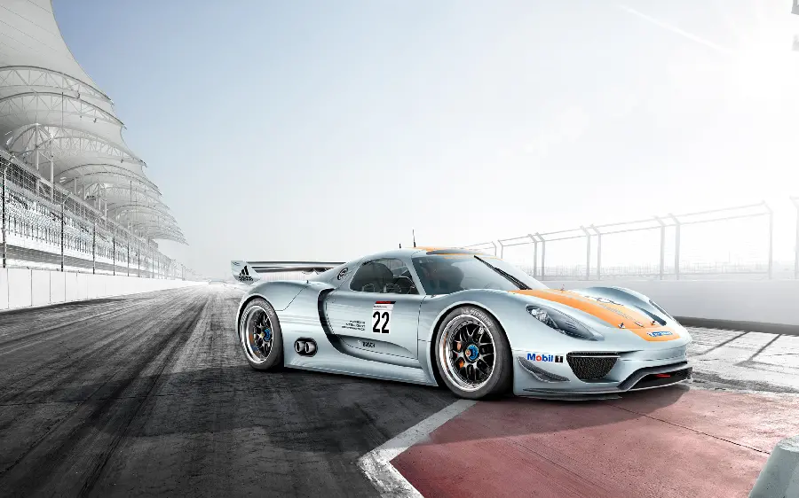Photo of a Porsche 918 Spyder racing car in 8k quality for printing in large size and banner