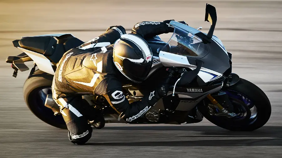 Professional motorcycle photo with Yamaha motorcycle