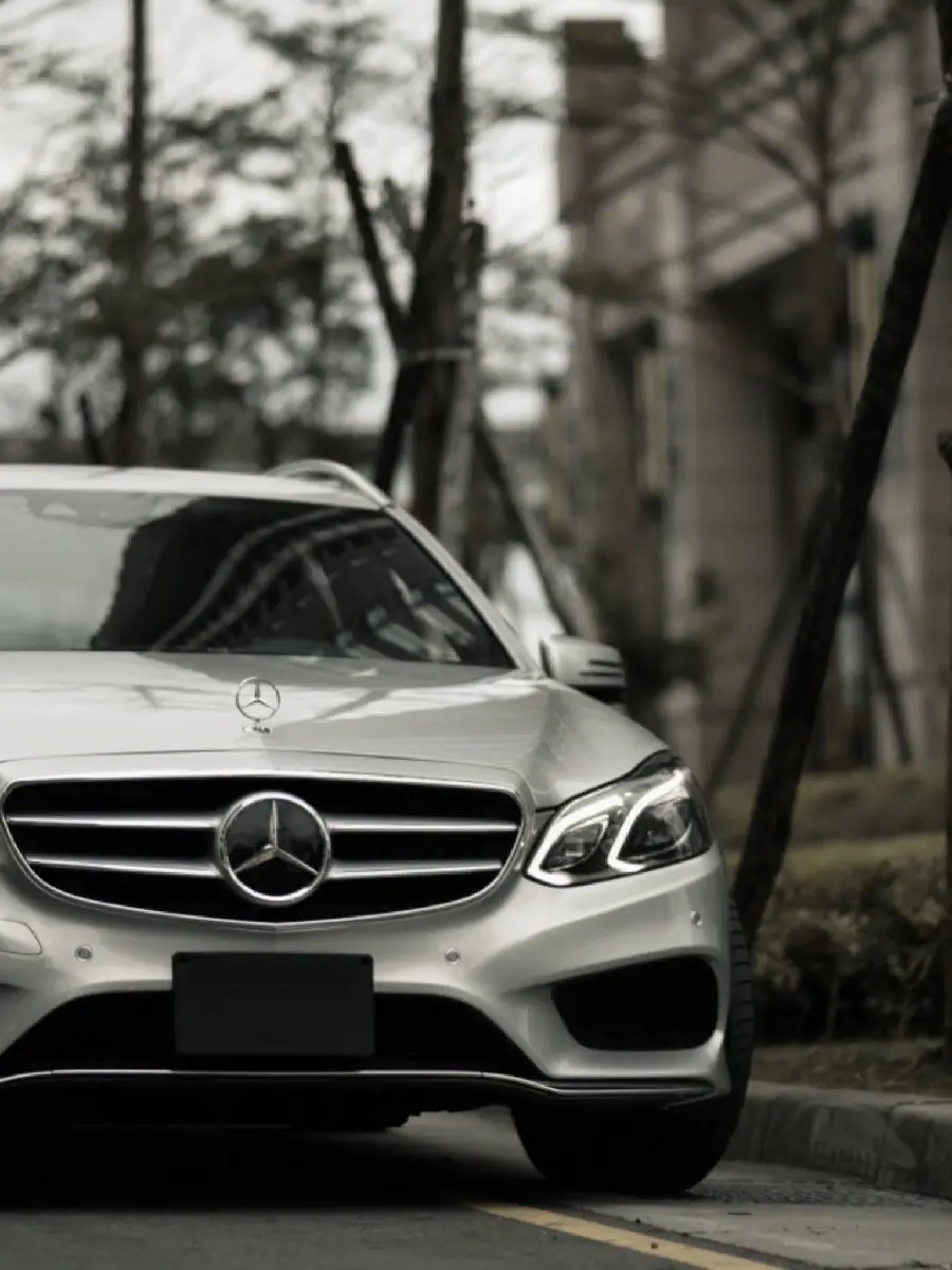 High quality and beautiful image of Mercedes Benz E300 in silver