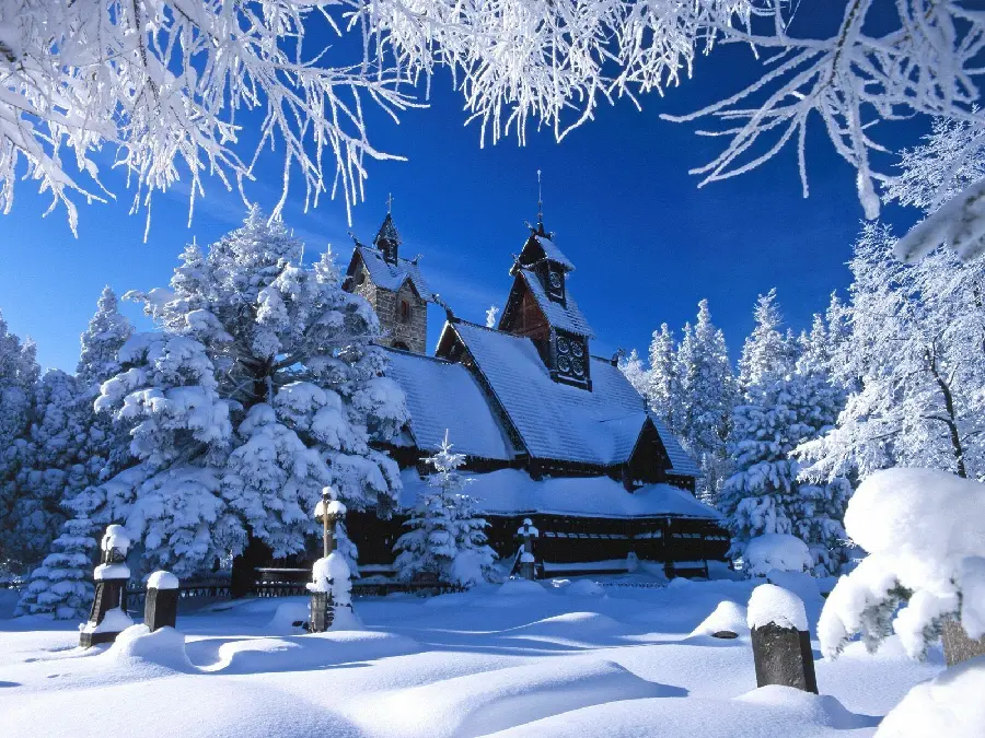 Winter profile photo for girls with stylish and beautiful designs and a beautiful house covered in snow