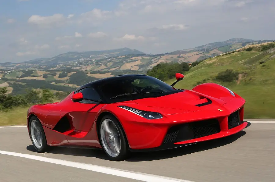 Red LaFerrari photo full hd