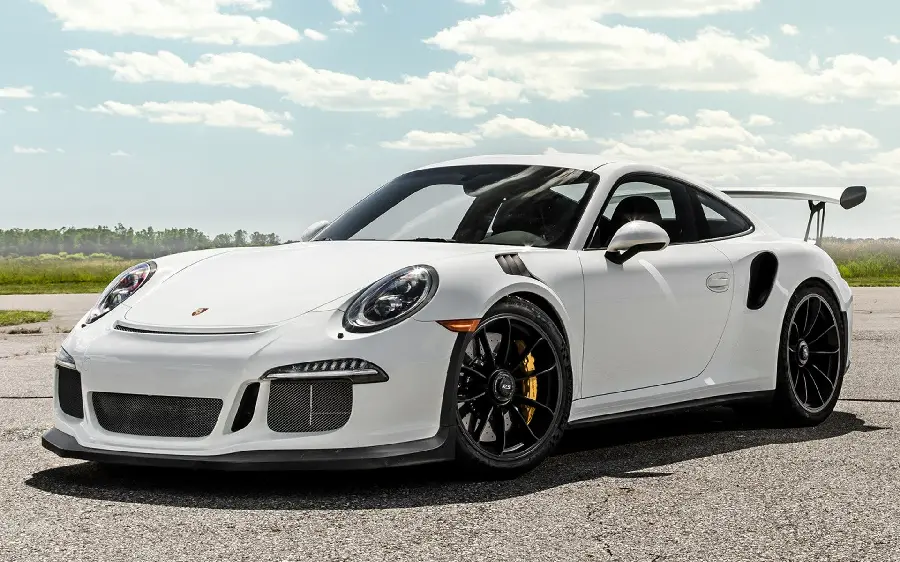 Download wallpaper of Porsche 911 GT3 Touring model 2022 in white color