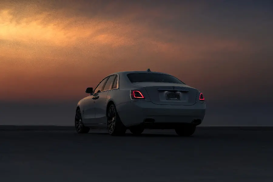 Beautiful wallpaper of a lovely Rolls Royce car in high quality