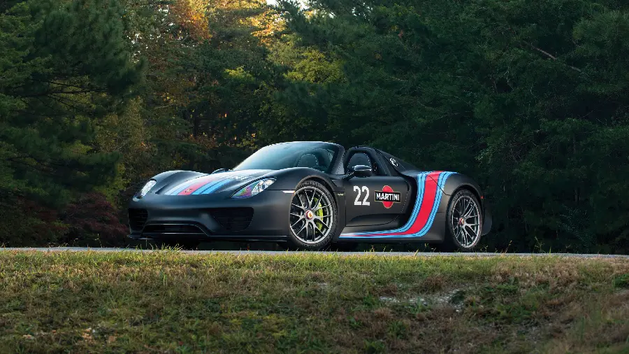 Download Porsche 918 Car Wallpaper for Windows 11