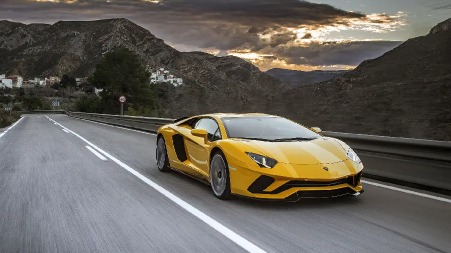 A spectacular photo of the luxurious car Lamborghini Aventador yellow