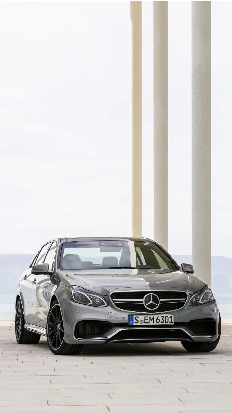 Mercedes-Benz AMG E63 Silver Color and Very Beautiful in HD Quality