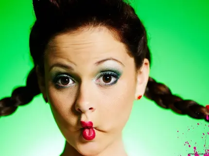Funny profile photo for girls without text