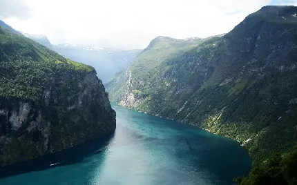 Computer wallpaper in full HD nature of Norway