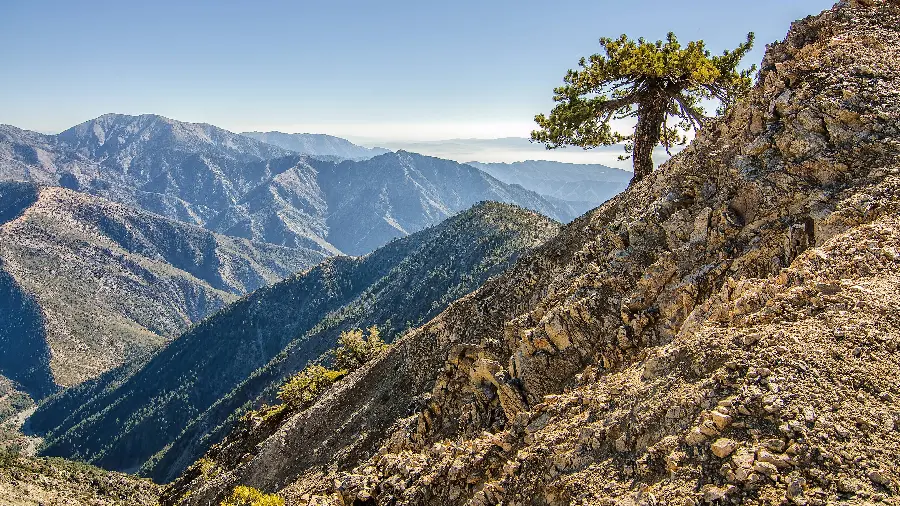 Download the masterpiece background photo of the mountain top view