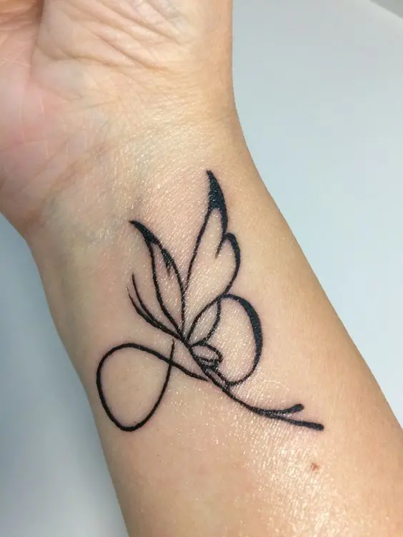 Tattoo pattern with delicate and spectacular details with a high-quality infinity and butterfly design 