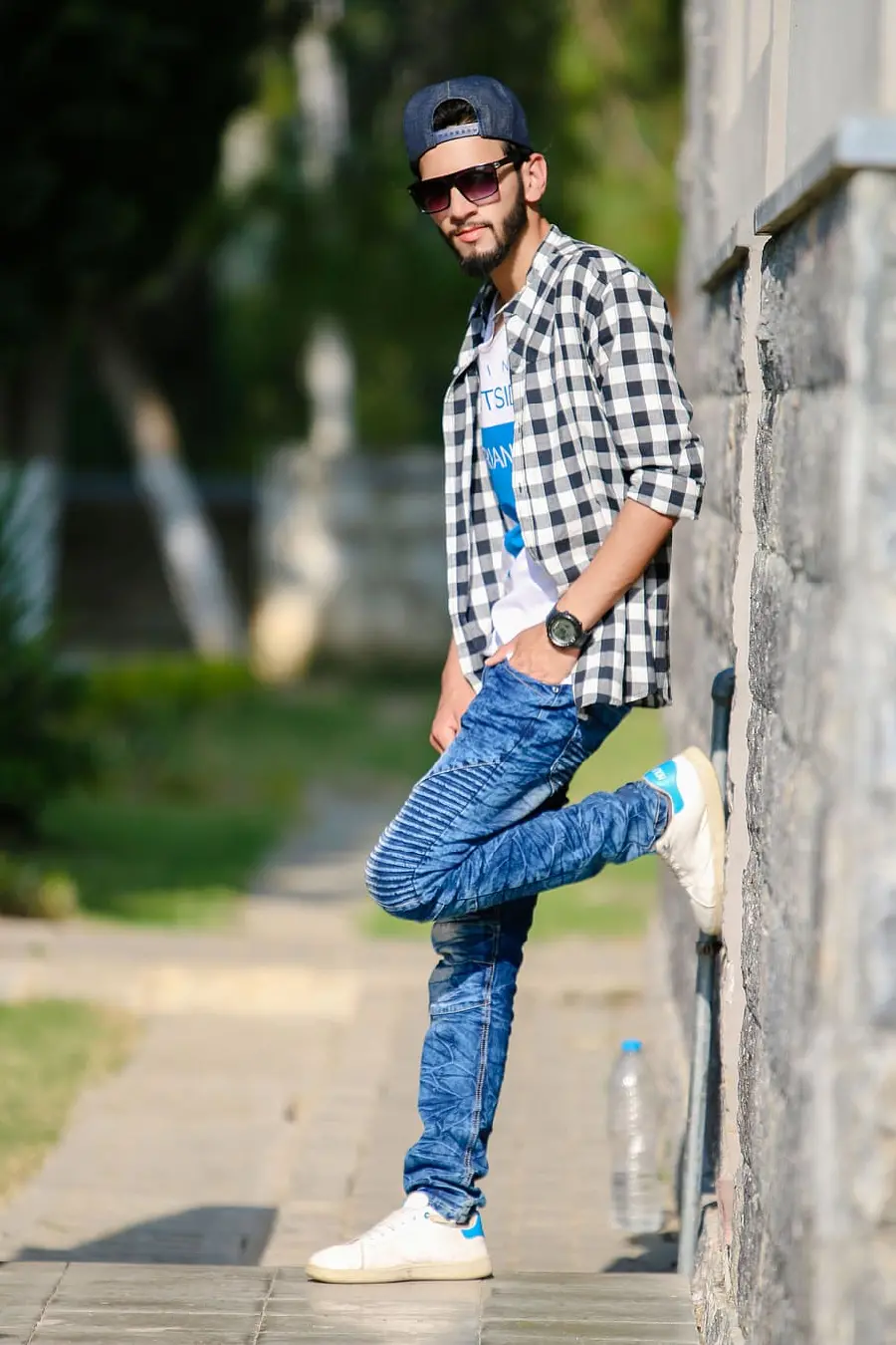 Luxury profile photo of a sporty male model in Full HD quality
