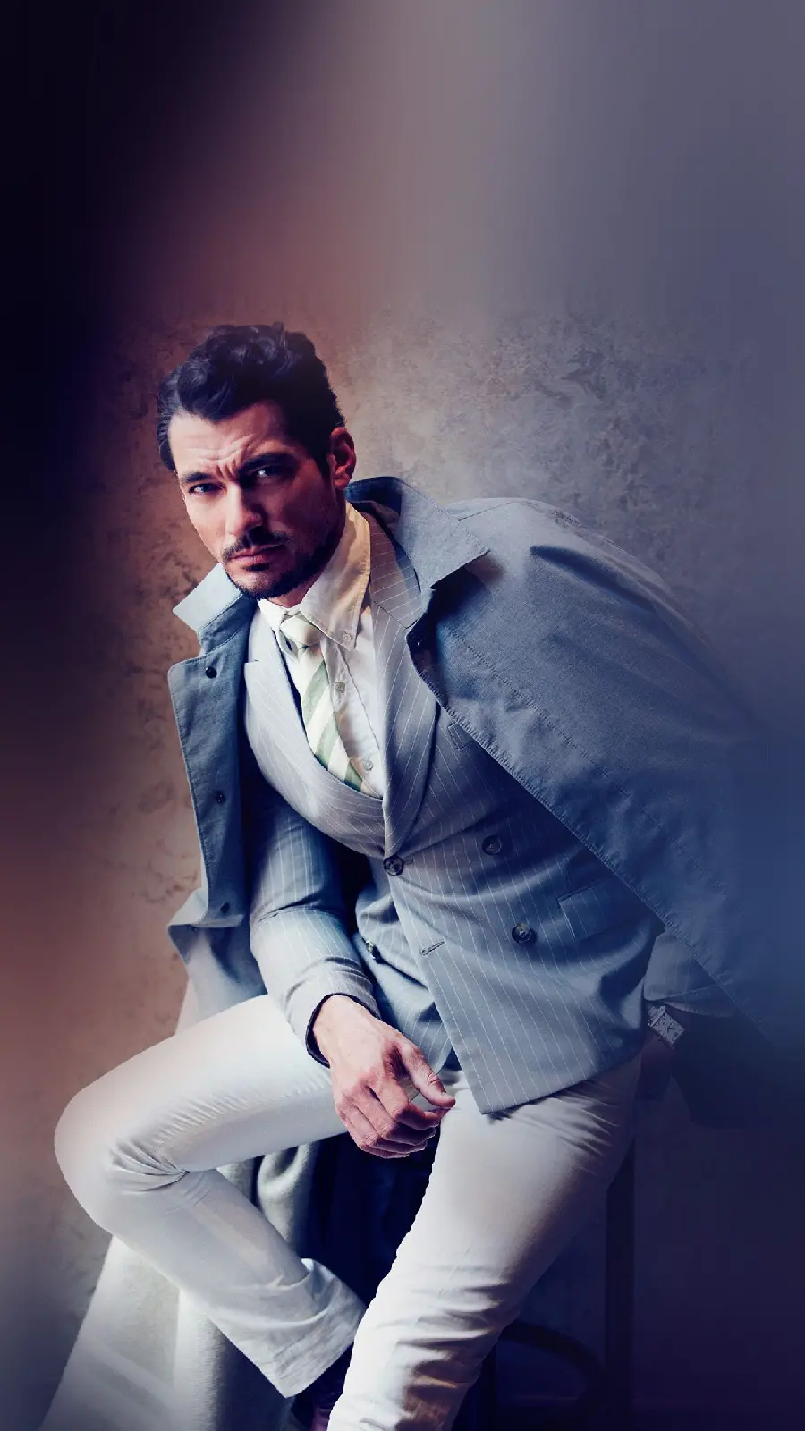 The hottest photo of a suit model in excellent quality For banner printing 