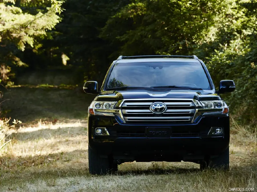 Toyota Land Cruiser Luxury Black SUV Photo HD