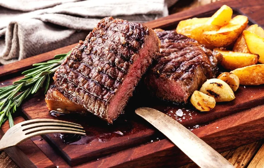 Free Download of Super Beautiful Red Meat Steak Photo
