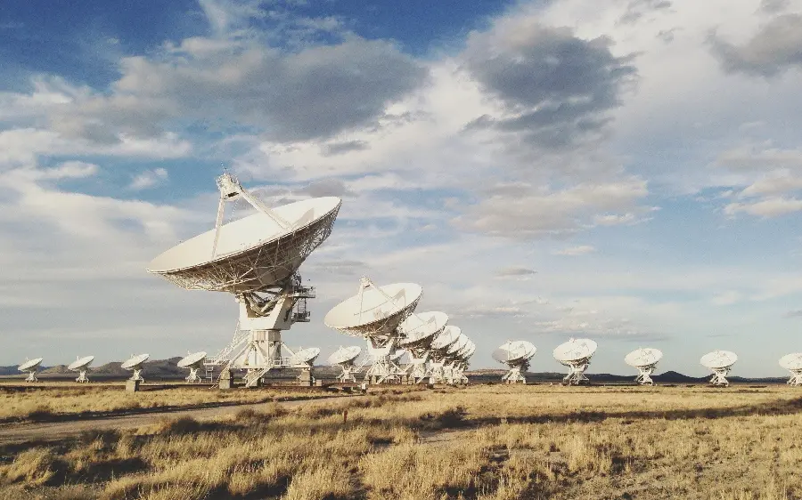 The most famous satellite dish background for Windows 10 and 11