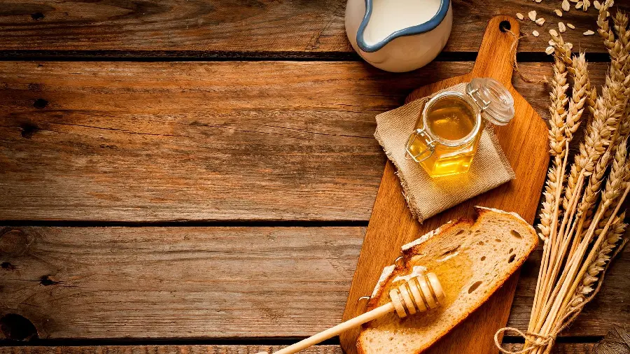 The most special breakfast honey photo with a warm and dull color theme for Telegram health content