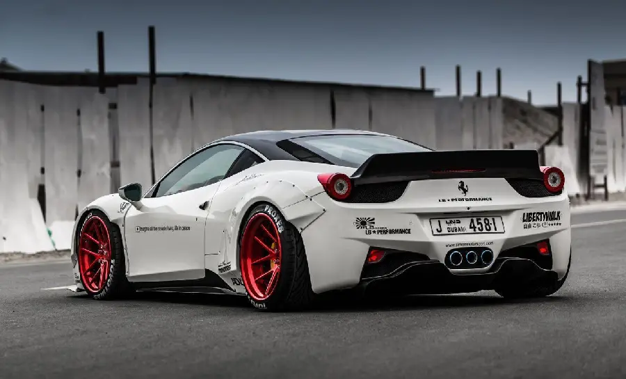 Download high quality white Ferrari 458 sports car image
