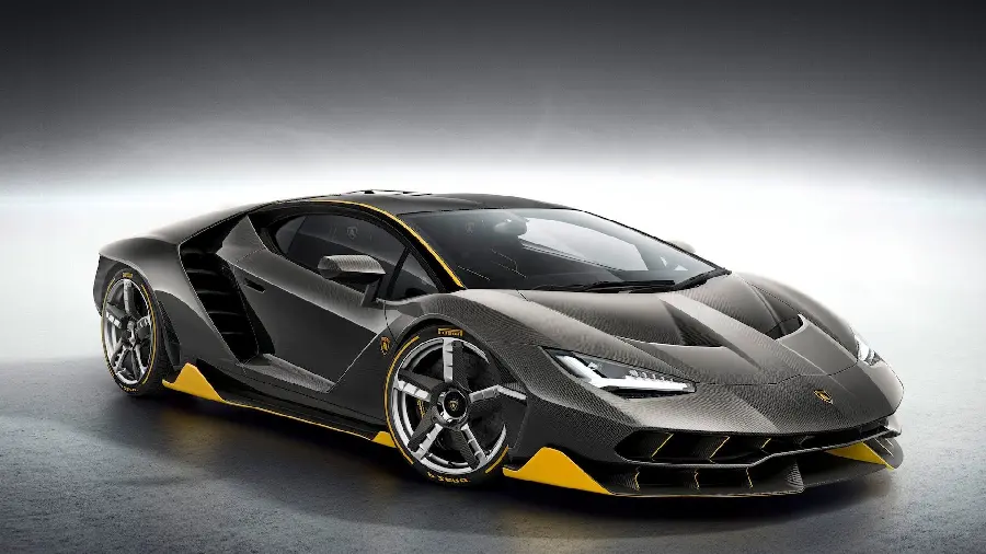 HD graphic photo of the most famous Lamborghini car for profile