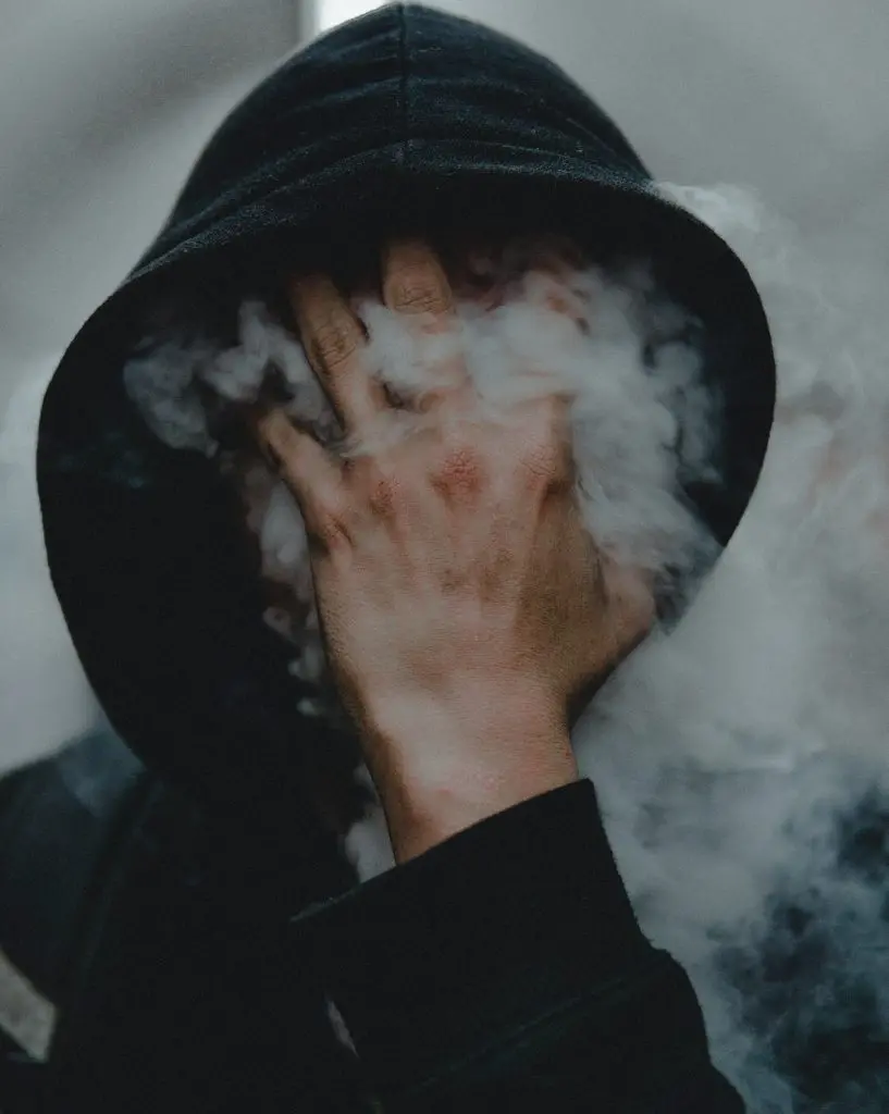 Download the most viewed photo of a faceless boy with excellent quality 