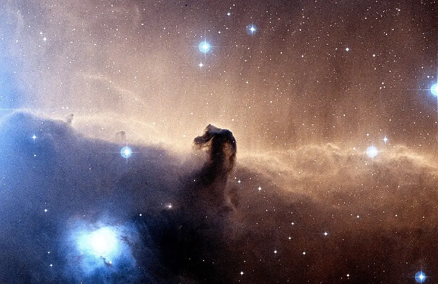 Download the famous fantasy photo of the brown horsehead nebula