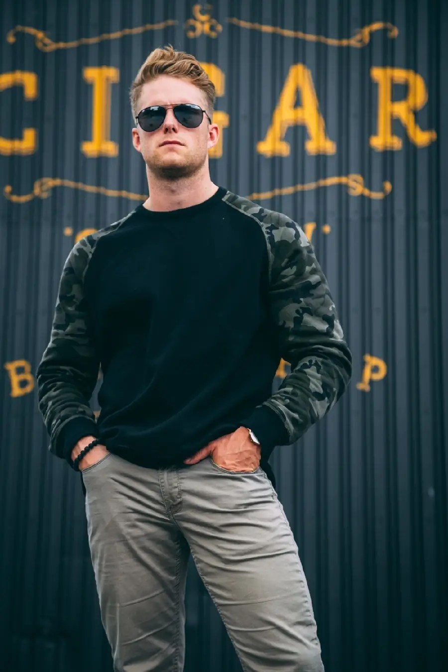 Cool boyish wallpaper of a male model with a super attractive pose for Windows 10