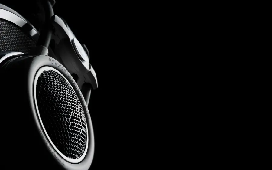 High-quality image of a speaker for an Instagram advertising post 
