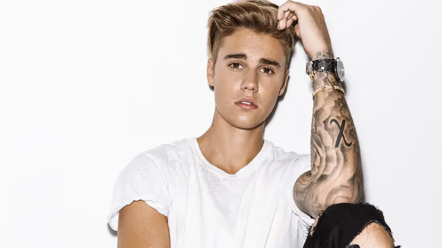 Dreamy Justin Bieber background for laptop in Full HD quality 