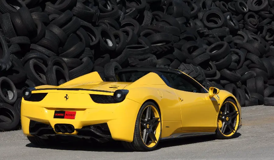Download the photo of the popular and sporty Ferrari 458 in yellow