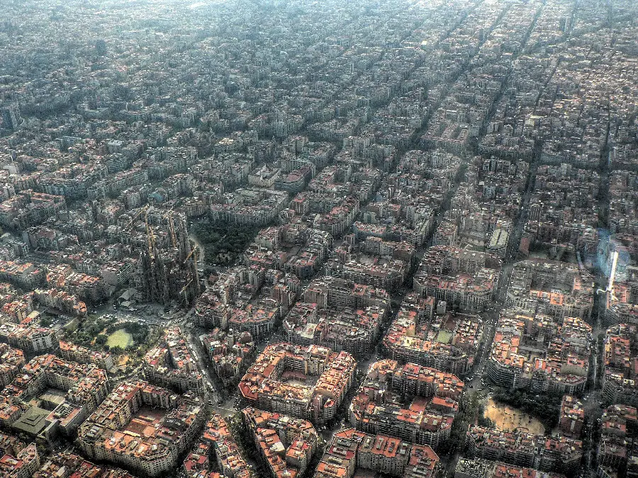 Download vector with a shaded round and uniform square view of the city of Barcelona