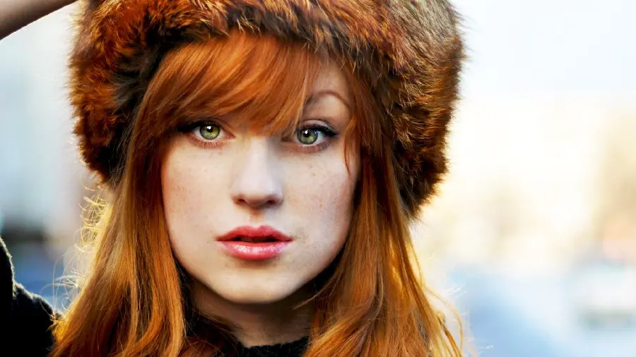 High quality vector of a girl with natural green eyes and hazel hair with a famous Russian hat
