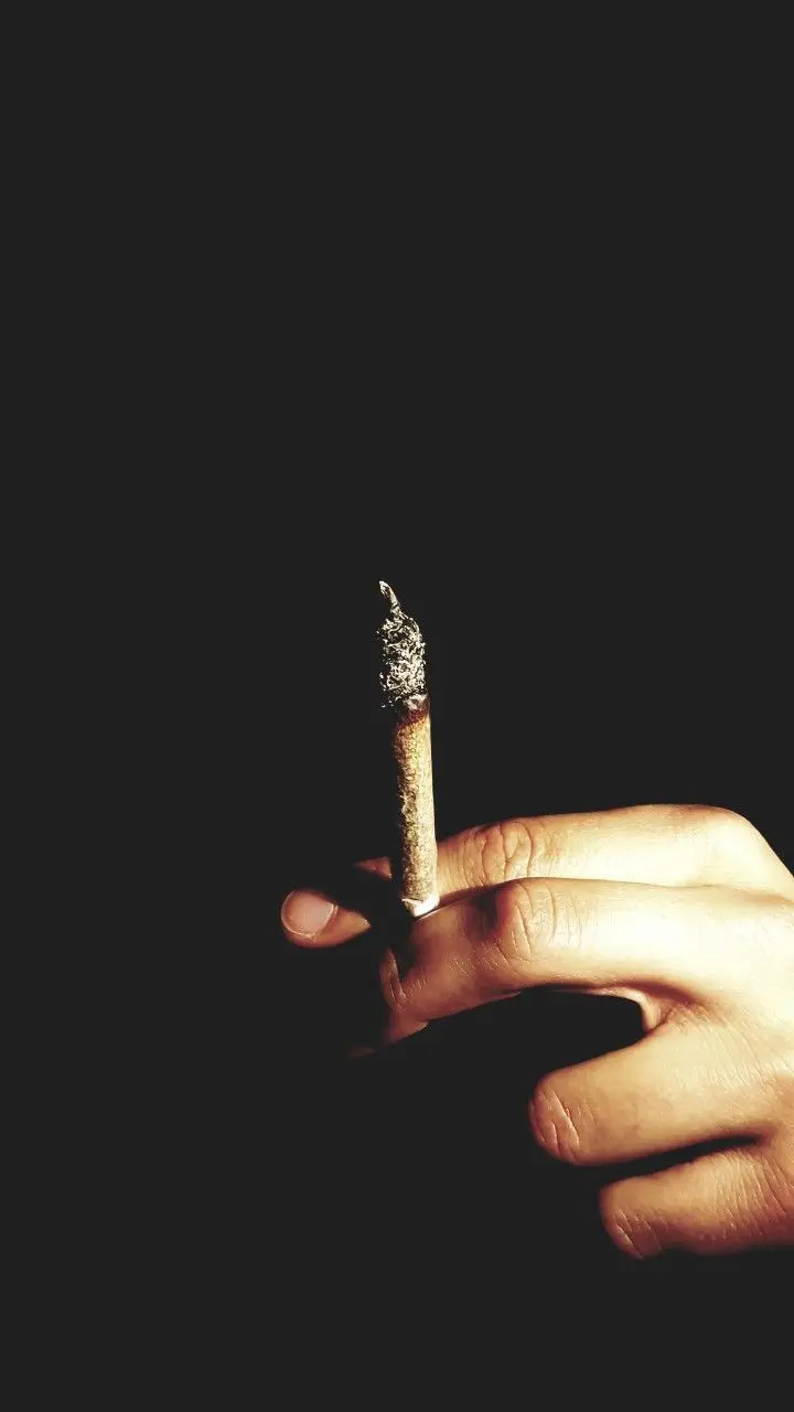 Download Cool Smoking Wallpaper in Full HD Quality