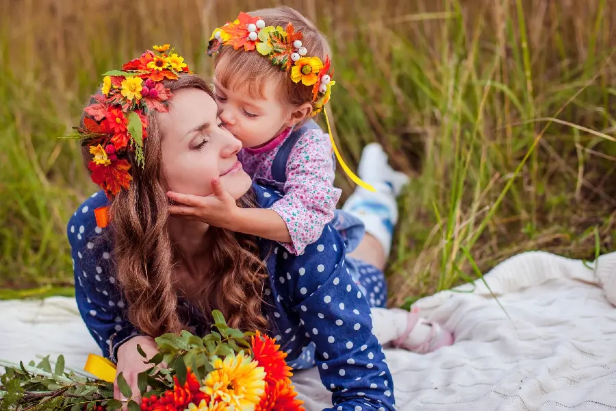 Lovely 8K Photo of Happy Mother and Child in Nature