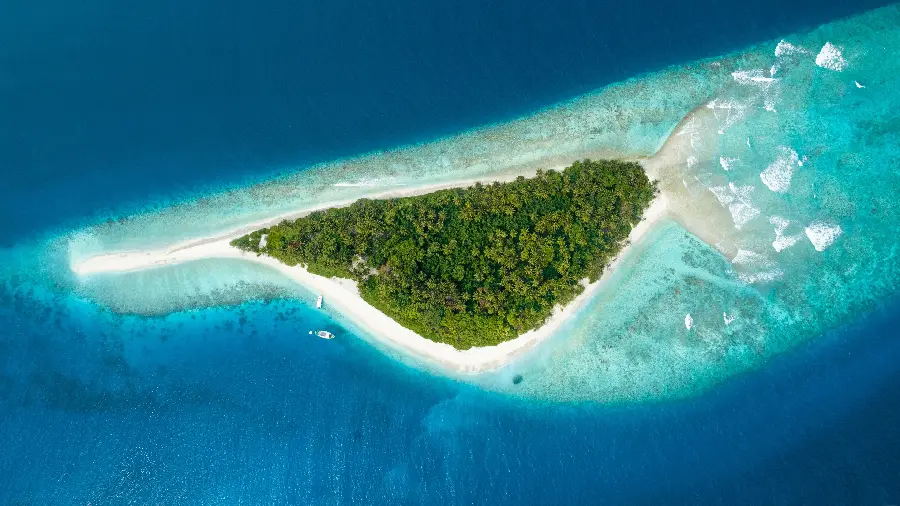 Full Download Wallpaper of a Lush Triangle Island for Windows 10