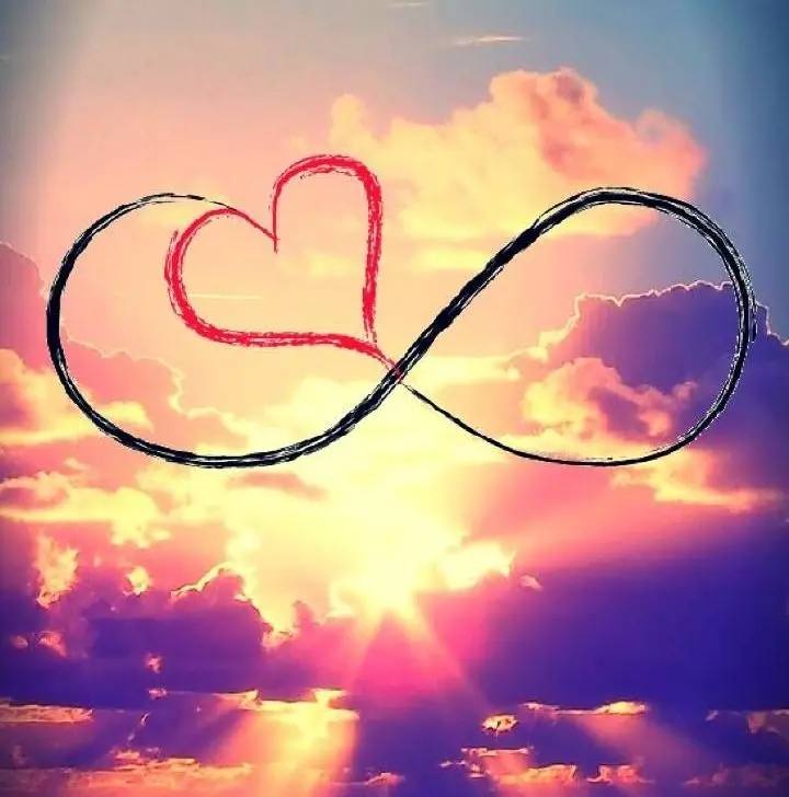 Dreamy profile picture of the symbol of infinite love in the sunset sky for Instagram 