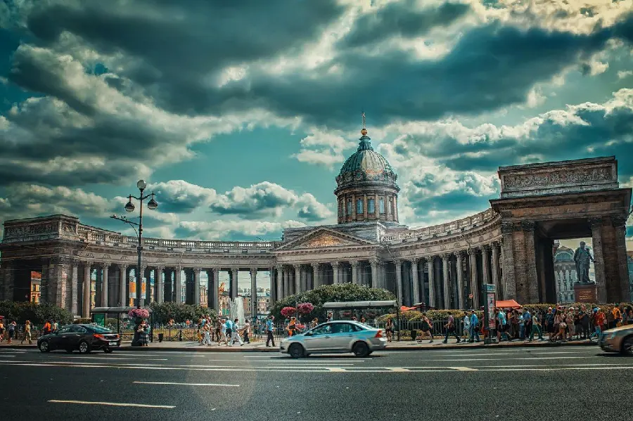 Wallpaper of the Kazan Cathedral St. Petersburg among the clouds