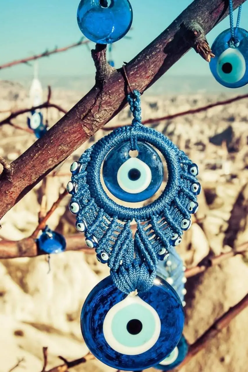 Beautiful Eye Scar Photo for Profile and Story