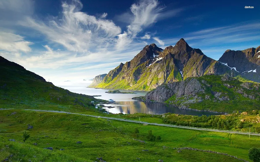 The latest eye-catching mountain landscape background for desktop in 8k quality 