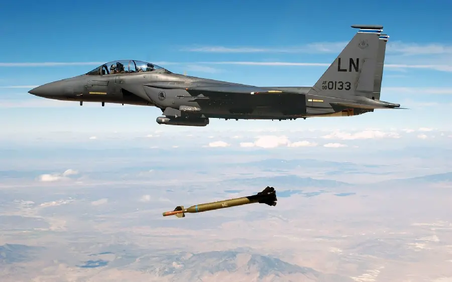 LN 0133 Missile Launcher Stock Photo for Profile