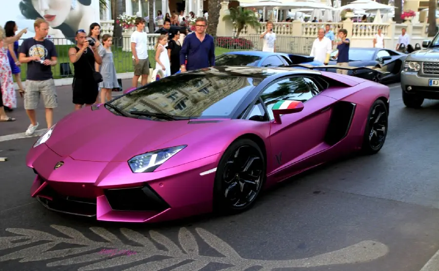 A spectacular background of a purple Lamborghini car in excellent HD quality for a laptop