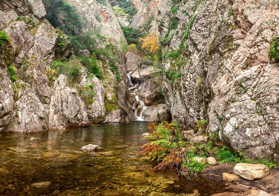 Amazing view of the famous waterfall flowing from the rocks in HD quality 