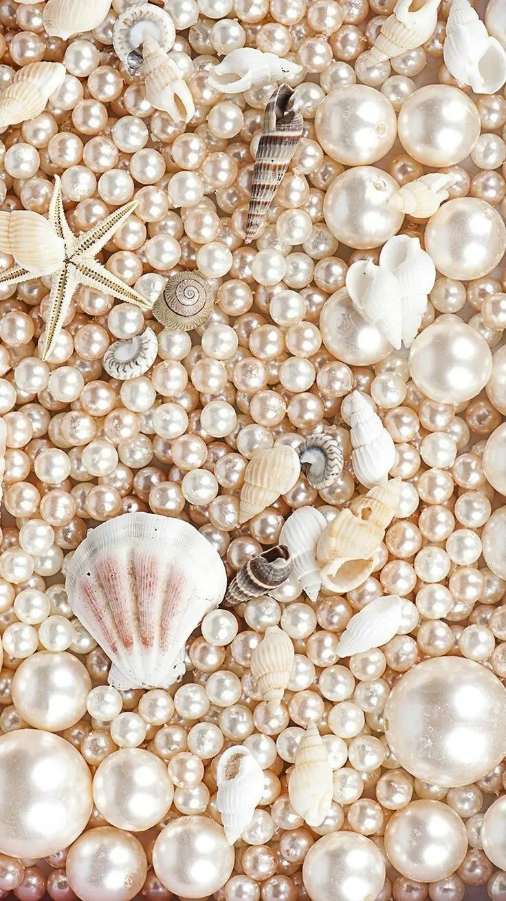 HD quality poster of large and small shiny pearls with small shells and snails